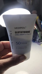 Увлажняющая солнцезащитная эмульсия с глутатионом Medi-Peel Glutathione Hyal Aqua Sun Serum SPF50+ PA++++ 50 мл