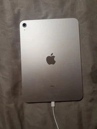 Планшет Apple iPad 10.9" 2024 Wi-Fi 64GB Yellow (MCM94NF/A) фото от покупателей 4