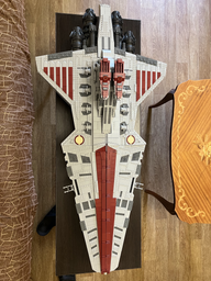 Конструктор LEGO Star Wars Зоряний крейсер Республіки класу Венатор 5374 деталей (75367) фото від покупців 4