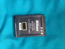 Зарядний пристрій Nikon MH-24 для батарей Nikon EN-EL14
