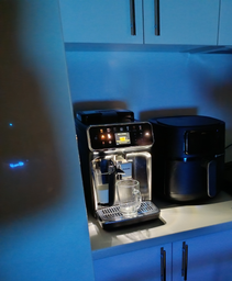 Кофемашина PHILIPS Series 5500 LatteGo EP5547/90 фото от покупателей 3
