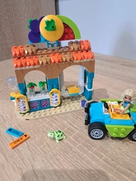 Конструктор LEGO Friends Пляжный бар для коктейлей 213 детали (42625)