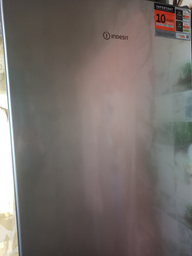 Двухкамерный холодильник Indesit INKS 1361 S4U1 фото от покупателей 5