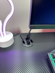 Геймерський стіл GENESIS Holm 200 RGB фото від покупців 1