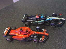 Конструктор LEGO Speed Champions Автомобиль для гонок F1 Ferrari SF-24 275 деталей (77242) фото от покупателей 14