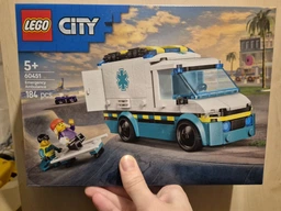 Конструктор LEGO City Скорая помощь 184 детали (60451)