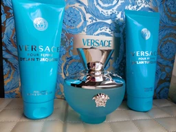Подарочный набор для женщин Versace Dylan Turquoise Туалетная вода 100 мл + Гель для душа 100 мл + Лосьон для тела 100 мл + Косметичка (8011003893386)