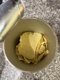Чипсы Pringles Sour Cream & Onion Сметана-лук 165 г (0.165 кг) (5053990101597) фото от покупателей 4