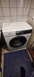 Стиральная машина узкая Electrolux EW6SM226DU фото от покупателей 4