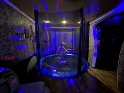 Батут Funfit 8ft (252 см) синий с внешней сеткой и лестницей: до 120 кг, для детей, взрослых, дачи, улицы фото от покупателей 11