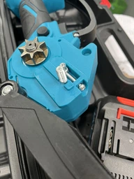 Мини пила Mini Electric Chain Saw в чемодане деревьев и распила дров 24V (41901IC546)