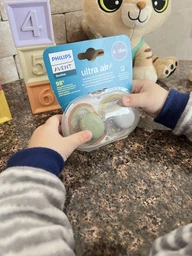 Силіконова ортодонтична пустушка Philips Avent Ultra Air 6-18 міс 2 шт (SCF085/16) фото від покупців 7