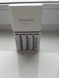 Зарядное устройство Panasonic Smart-Quick Charger + Eneloop 4 AA 2000 mAh (K-KJ55MCD40E)