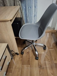 Офісне комп'ютерне крісло Hommex Kantri White / Blue (арт. H-231 W / BL MR) на колесах хром фото от покупателей 4