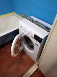 Стиральная машина узкая Electrolux EW6S406WU фото от покупателей 8