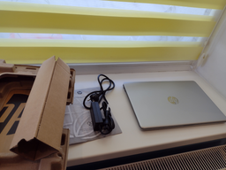 Ноутбук HP Laptop 15s-eq2056ua (4A7P1EA ) Natural Silver / AMD Ryzen 3 5300U / RAM 16 ГБ / SSD 512 ГБ / Подсветка клавиатуры