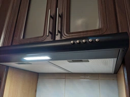 Черная кухонная вытяжка Perfelli PL 6144 BL LED, плоская стандартная, под навесной шкаф, шириной 60 см фото от покупателей 4