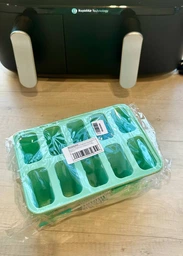 Силіконова форма для льоду / морозива Gelato комплект: контейнер для заморожування десертів з 10 відсіками + палички з щіточкою та лійкою, 20.2х14.2х13 см, зелений (102479164) фото від покупців 1