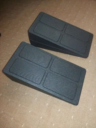 Клиновой блок EasyFit EF-0690 уголок, блок-платформа для приседаний набор 3 шт Черный (56003427) фото от покупателей 1