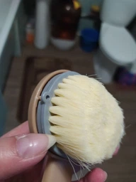 Масажна щітка для тіла з дозатором BodyBrush, бежева