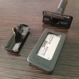 Бритва для гоління Wilkinson Sword Double Edge Razor 5 змінних лез (4027800015504)