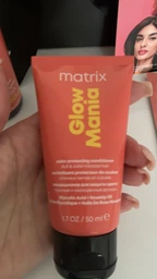Профессиональный кондиционер Matrix Glow Mania для защиты цвета окрашенных волос 300 мл (3474637257040)