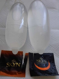Презервативи Skyn Large king size 10 штук збільшений розмір скін