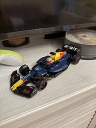 Конструктор LEGO Speed Champions Автомобіль для перегонів F1 Oracle Red Bull Racing RB20 251 деталь (77243) фото від покупців 9