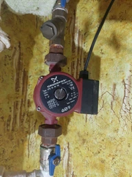 Насос циркуляційний Aquatica 100 Вт Hmax 6 м Qmax 75 л/хв Ø1½" 180 м + гайки Ø1" (774132)