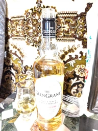 Віскі The Glen Grant Majors Reserve 5 років витримки 0.7 л 40% (080432402993)