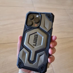Ударостійкий чохол UAG Monarch Pro with MagSafe Leather для Apple iPhone 14 Pro Max Blue фото від покупців 1