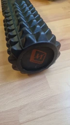 Масажний ролик EasyFit Solid Grid Roller 45 см v.2.2s чорний (суцільнолитий ролер, стійкий до пошкоджень валик, циліндр, масажер для спини, ніг, рук, шиї) фото від покупців 9