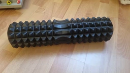 Масажний ролик EasyFit Solid Grid Roller 45 см v.2.2s чорний (суцільнолитий ролер, стійкий до пошкоджень валик, циліндр, масажер для спини, ніг, рук, шиї) фото від покупців 8