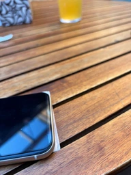 Защитное стекло 9D на весь экран для iPhone Xr iPhone 11 фото от покупателей 4