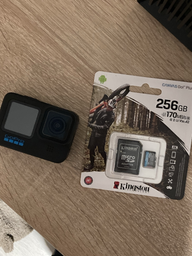 Карта памяти Kingston MicroSDXC 256GB Canvas Go! Plus Class 10 UHS-I U3 V30 A2 + SD-адаптер (SDCG3/256GB)