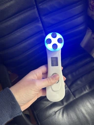 Массажер для лица микротоковый ультразвуковый с функцией EMS RF и LED светотерапии с микротоками скрабер с эффектом лифтинга и омоложения кожи 5в1 фото от покупателей 7