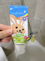 Зубна паста дитяча Brush-baby Applemint (від 0 до 3 років) фото від покупців 5