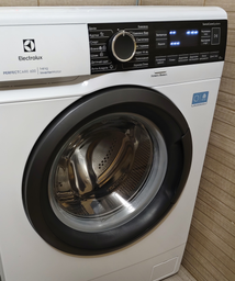 Стиральная машина узкая Electrolux EW6SM226DU фото от покупателей 2