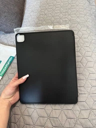 Чехол для планшета AIRON Premium SOFT для Apple iPad Air 13 2024 с защитной пленкой и салфеткой Black (4822352781130) фото от покупателей 8