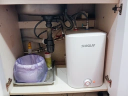 Бойлер Swan SSB-06w1 прямоугольный 6л с сухим ТЭНом 2кВт фото от покупателей 17