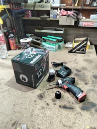 Акумуляторний дриль-шурупокрут Metabo PowerMaxx BS Basic 2 акб 2.0 Ah, з/п (600984000)