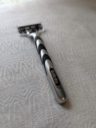 Станок для гоління чоловічий Gillette Mach3 з 2 змінними картриджами (7702018020676)