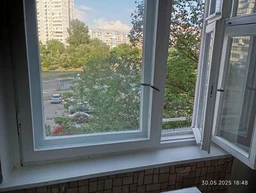 Краска резиновая универсальная TRIORA 247 RAL 9004 черная 1,2 кг фото от покупателей 16