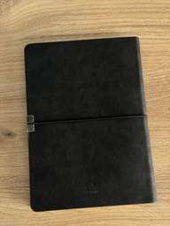 Записная книжка А5 недатированная, в линию Paperbook Toscano Красная фото от покупателей 3