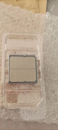 Процесор AMD Ryzen 7 9800X3D (100-000001084) фото від покупців 1