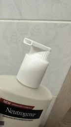 Лосьон для тела Neutrogena Глубокое увлажнение для чувствительной кожи 400 мл (3574660527452) фото от покупателей 1