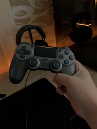 Беспроводной геймпад для приставки Play Station 4 Dualshock 4 V2 White белый джойстик для PS4 (24350-33) фото от покупателей 4