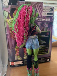 Кукла Монстер Хай Венера МакФлайтрап с питомцем Monster High Venus McFlytrap with Pet Cat Chewlian Mattel (HRP81) фото от покупателей 4