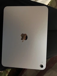 Планшет Apple iPad 11" 2025 Wi-Fi 128GB Silver (MD3Y4TY/A) фото от покупателей 1