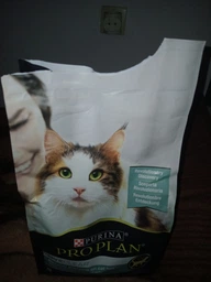 Сухий повнораціонний корм для стерилізованих котів старше 7 років Purina Pro Plan LiveClear для зменшення алергенів на шерсті з індичкою 1.4 кг фото від покупців 1